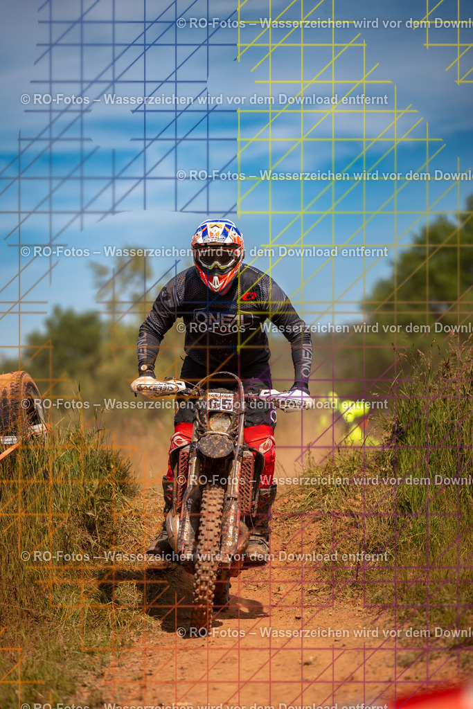 Wolfshausen 3 Lauf -713 | Sportfotografie von RO-Fotos: Motorsport, Motocross, Enduro, Laufveranstaltungen und Triathlon. Professionelle Fotos von Sportlern und Events. - Realisiert mit Pictrs.com