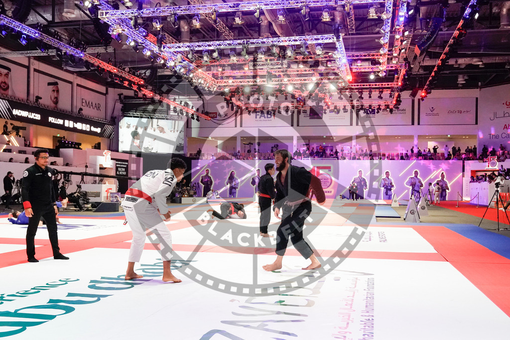20231109PBB4847 | Fighters compete during the AJP World Professional Championship in the Mubadala Arena in Abu Dhabi, Arab United Emirates, on November 9, 2023.