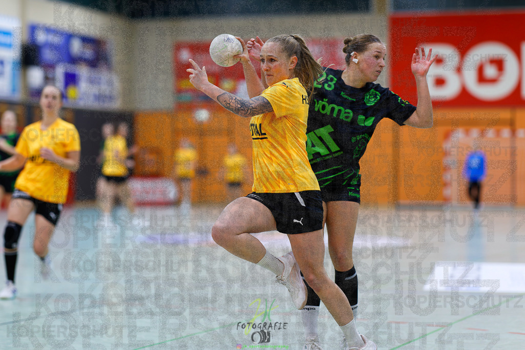 Frauen Oberliga Mitte (HHV); HSG Kleenheim/Langgöns II - HSG Eibelshausen/Ewersbach | Frauen Oberliga Mitte (HHV); HSG Kleenheim/Langgöns II - HSG Eibelshausen/Ewersbach am 01.11.2025 in Oberkleen (Weidig-Halle)Photo © 2025 - Jörg Heinrich - Realisiert mit Pictrs.com