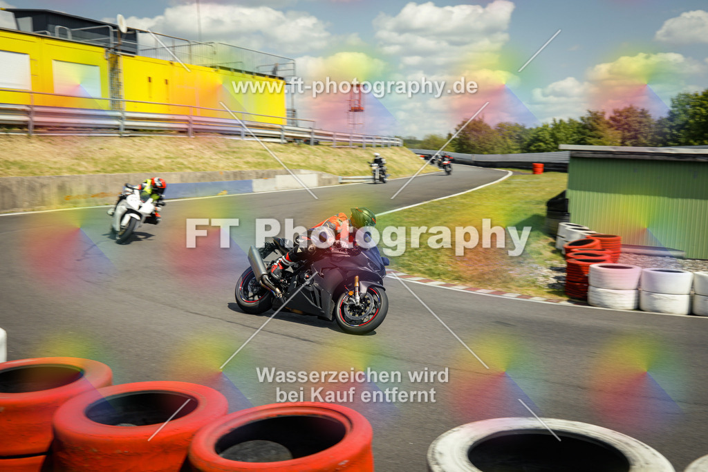 OBK_Mai_Justin_Uwe-11000 | Hier findet Ihr Bilder von Touristenfahrten auf der Nürburgring Nordschleife oder von anderen Veranstaltungen die ich besucht habe. Viel Spass beim Durch Schauen 