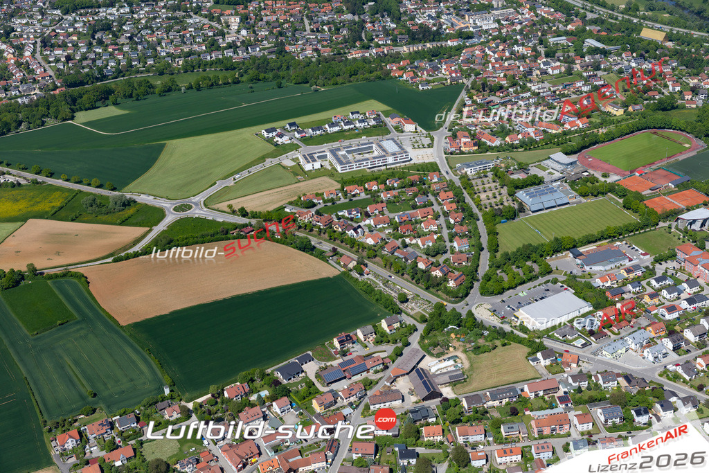 Das Luftbild der Stadt Lappersdorf wurde 2021 vom Flugzeug heraus erstellt (keine Drohne) Aufnahmehöhe ca.450 Meter- hohe Bildauflösung und Druck-Qualität garantiert!