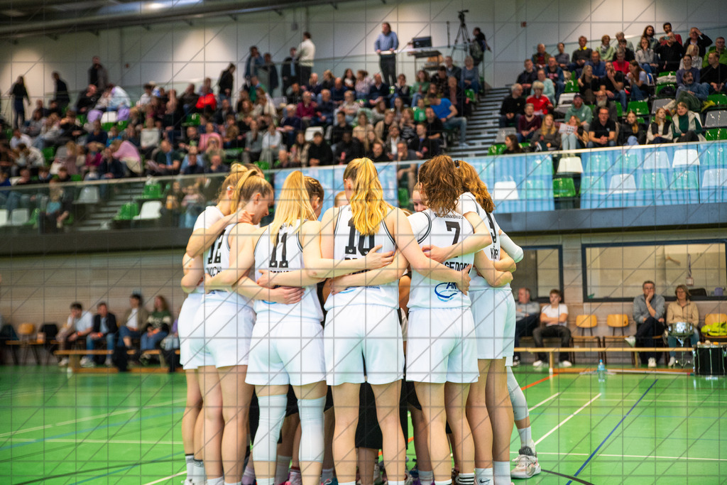 2. DBBL Nord 25/26 | PlayOff 1/4-Finale Spiel 1 | BBC Osnabrück vs. USC Bascats Heidelberg | 19.04.26: 2. DBBL Nord 25/26 | PlayOff 1/4-Finale Spiel 1 | BBC Osnabrück vs. USC Bascats Heidelberg / Osnabrück / Deutschland  //   CREDIT:www.bullenfotos.de, Martin König, Hörner Weg 40, D-49078 Osnabrück, +4917663732967 // Nutzung und Weitergabe nur zu den vereinbarten Zwecken. Presseanfragen an Ersteller. Alle Rechte beim Ersteller. Honorierung nach MFM. - Realisiert mit Pictrs.com