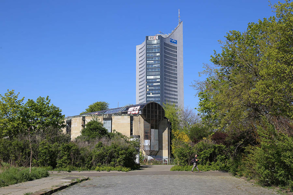Foto: Leipzig - Bowlingtreff Leipzig - 2020 | Das Team hinter BILDLEXIKON LEIPZIG bündelt historische wie aktuelle Informationen über die Stadt Leipzig in Text und Bild auf einer Plattform und stellt diese der interessierten Öffentlichkeit zur Verfügung.
