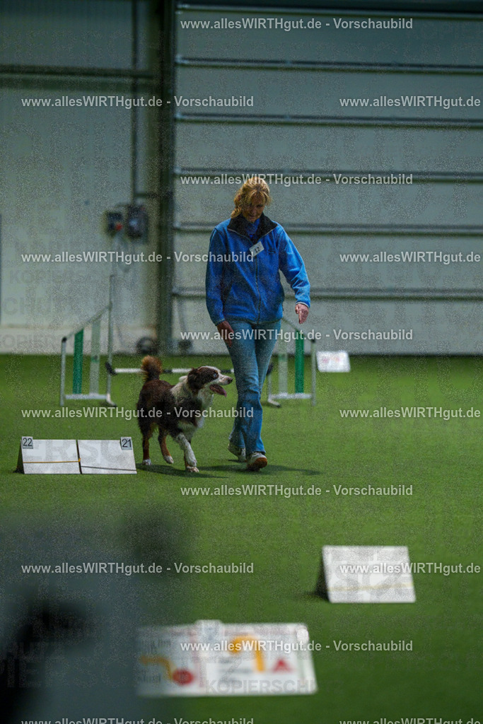 7R505121 | Professionelle Tierfotografie in Mönchengladbach von Daniel Wirth (allesWIRTHgut). Liebevolle & natürliche Bilder von Hunden & Katzen für unvergessliche Erinnerungen.