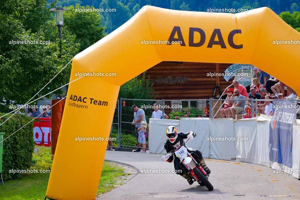 P1025605 | Erleben Sie atemberaubende, hochqualitative Fotos Ihrer Fahrt entlang der malerischen Alpenstraßen. Besuchen Sie alpineshots.com, um professionelle Aufnahmen Ihrer unvergesslichen Reise zu finden und zu kaufen - Realisiert mit Pictrs.com