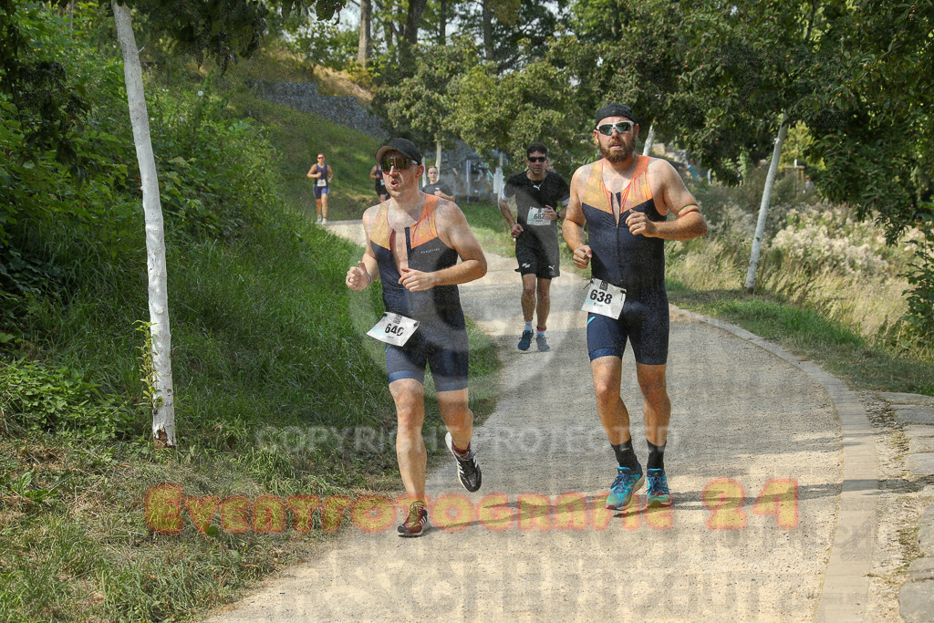 250824_1445_EX1_7450 | Sportfotografie im Rhein-Sieg Kreis, Köln, Bonn, NRW, Rheinland Pfalz, Hessen, etc. Unser Tätigkeitsfeld umfasst den Laufsport vom Volkslauf über den Marathon, Duathlon, Triathon bis zum Ultralauf wie Kölnpfad Ultra oder Schindertrail.