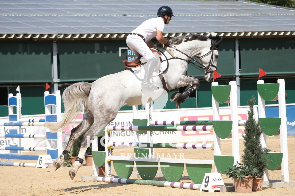 DL2Q1573 | Willkommen bei Brunnmayr - Design & Fotografie – Ihrem Spezialisten für Reitturniere und Pferdeveranstaltungen in Oberösterreich, Salzburg und Bayern! Seit über 17 Jahren sind wir leidenschaftlich dabei.