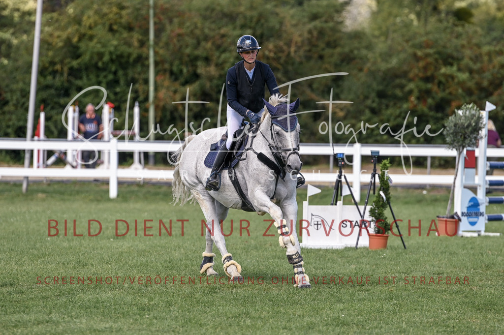 Schugtsche-Düren.2024-09.Springprf.L-92 | Schugtsche Fotografie - Realisiert mit Pictrs.com