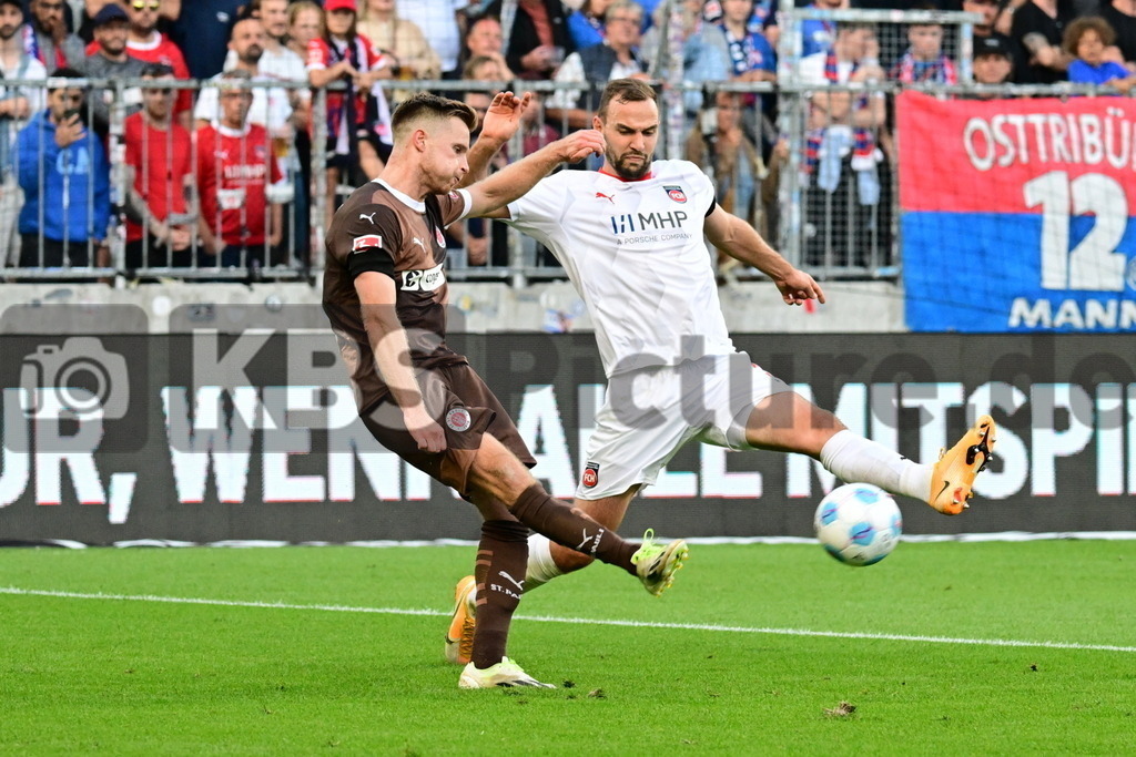 KBS Picture_FCStPauli-Heidenheim_067 | v.l. Eggestein Johannes (St.Pauli) , Gimber Benedikt (1FCHeidenheim) ,Sportplatz :  Millerntor Stadion, - Realisiert mit Pictrs.com