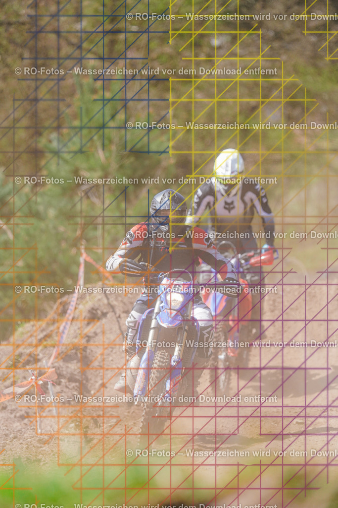 2 Lauf Mernes-785 | Sportfotografie von RO-Fotos: Motorsport, Motocross, Enduro, Laufveranstaltungen und Triathlon. Professionelle Fotos von Sportlern und Events. - Realisiert mit Pictrs.com