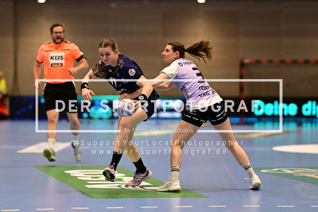Handball I Frauen I Saison 2025-2026 I Play-Offs 5-11 I 3. Spieltag I Buxtehuder SV - VfL Oldenburg I 175812 | Isabelle Dölle (11, Buxtehuder Sportverein) Lana Teiken (3, VfL Oldenburg) - Realisiert mit Pictrs.com