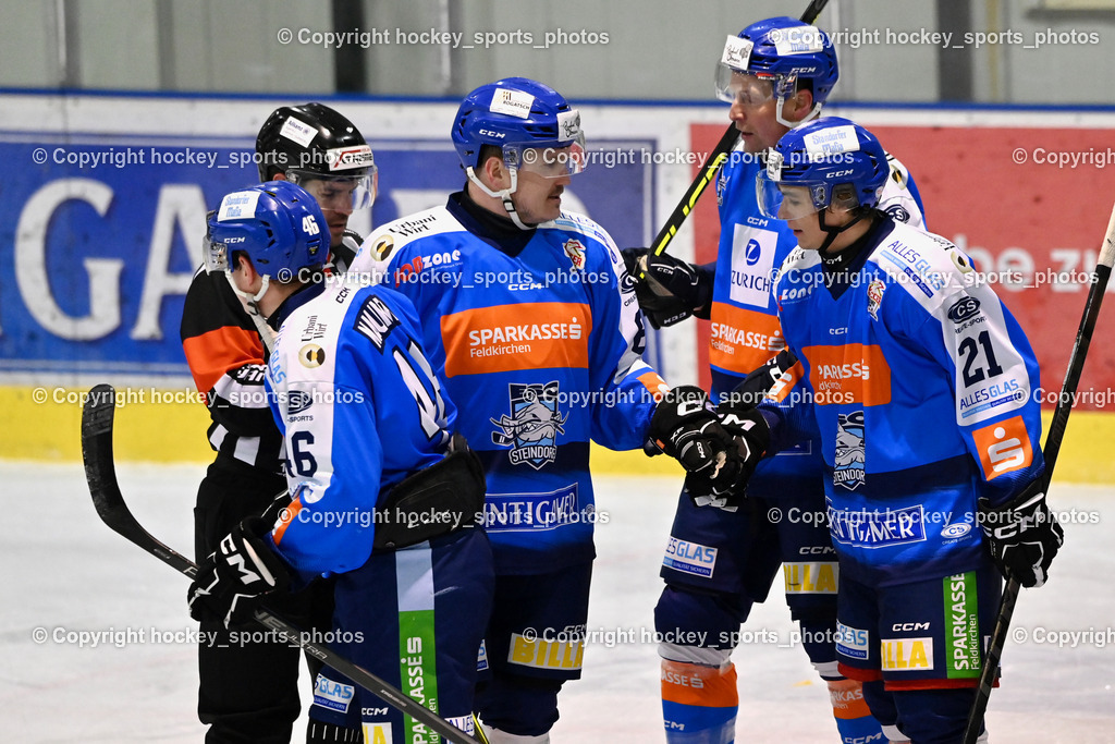 ESC Sparkasse STEINDORF vs. UECR Huben | #64 Stichauner Fabian ESC Steindorf, #21 Walder Patrik ESC Steindorf, Jubel ESC. Steindorf Mannschaft, #46 Maurer Julian ESC Steindorf, #18 Pewal Martin ESC Steindorf, ESC Sparkasse STEINDORF vs. UECR Huben, ESC Sparkasse STEINDORF vs. UECR Huben am 30.01.2026 in Steindorf (Ossiachersee Halle), Austria, (Photo by Bernd Stefan)