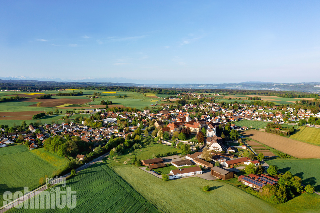 PS-Reute-2026-01 | Entdecke die größte Bildgalerie der Region mit Fotografien aus dem Allgäu, der Bodenseeregion, Oberschwaben, dem Donautal und der Schwäbischen Alb. Landschaften, Luftaufnahmen und Reisefotografie als Wandbild und Fotokunst. - Realisiert mit Pictrs.com