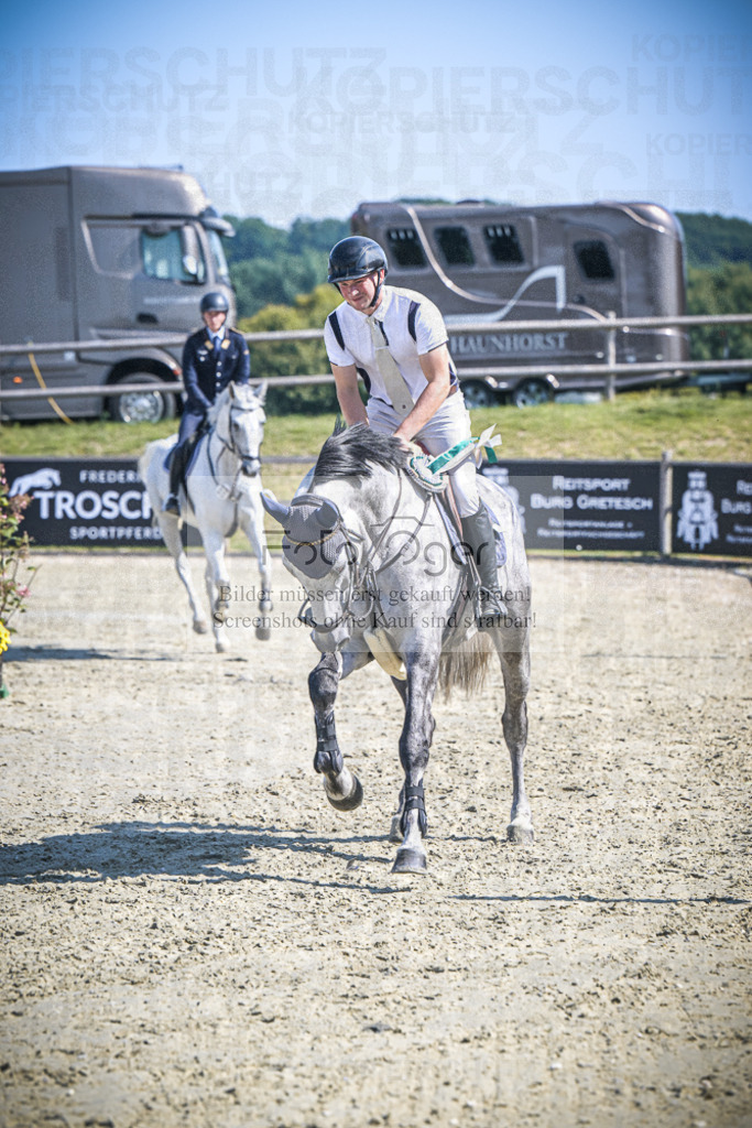 DOS_0162 | Entdecke hochwertige Reitturnierfotos von Foto Oger. Professionell, emotional und authentisch – jetzt Lieblingsmomente im Shop bestellen.Deutschlandweite Turnierfotografie. - Realisiert mit Pictrs.com