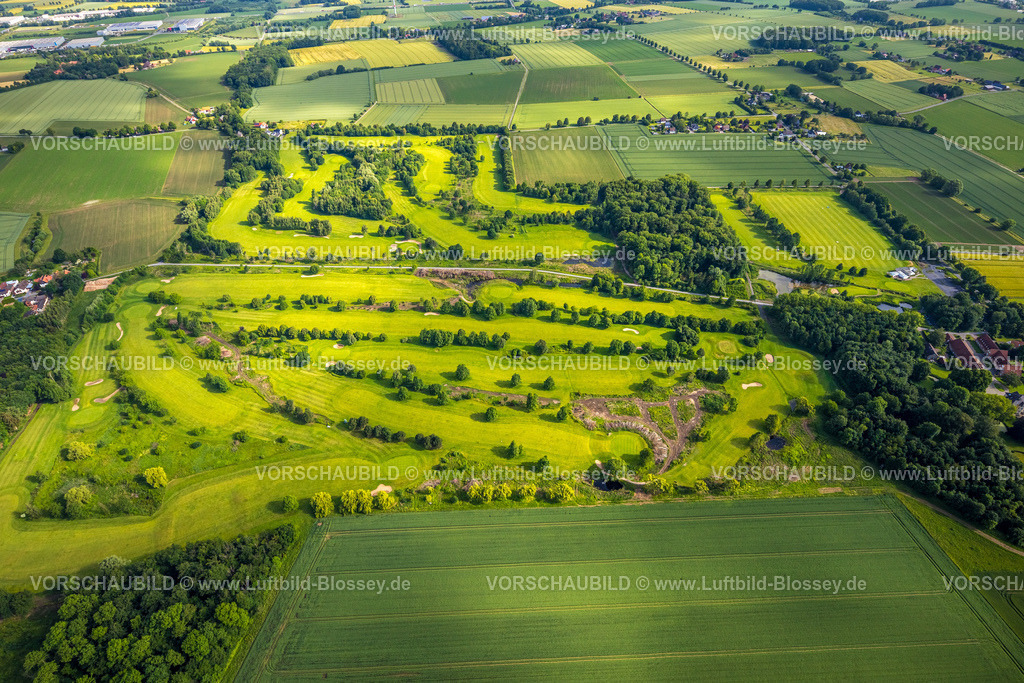 Hamm220604067 | Luftbild, Golfplatz Gut Drechen, Gobel-von-Drechen-Straße und Drei Eichen Weg, Osterbönen, Bönen, Ruhrgebiet, Nordrhein-Westfalen, Deutschland
