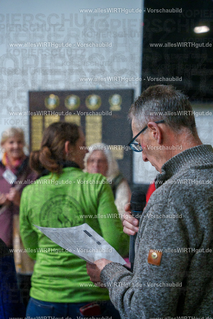 7R506648 | Professionelle Tierfotografie in Mönchengladbach von Daniel Wirth (allesWIRTHgut). Liebevolle & natürliche Bilder von Hunden & Katzen für unvergessliche Erinnerungen.