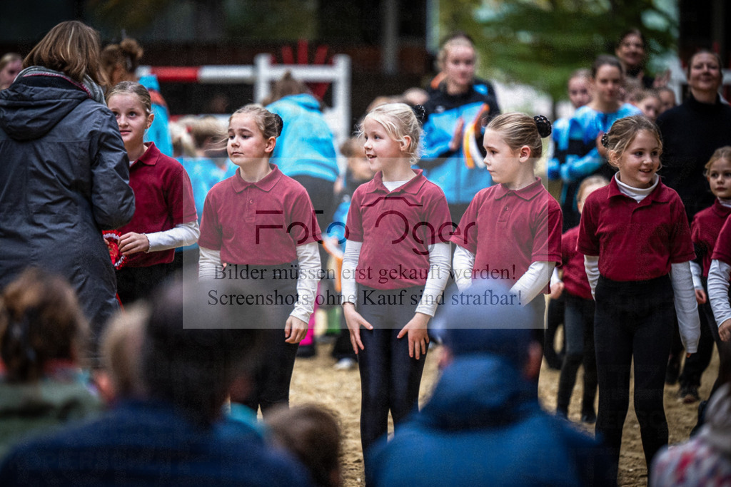 DOS_0244 | Entdecke hochwertige Reitturnierfotos von Foto Oger. Professionell, emotional und authentisch – jetzt Lieblingsmomente im Shop bestellen.Deutschlandweite Turnierfotografie. - Realisiert mit Pictrs.com