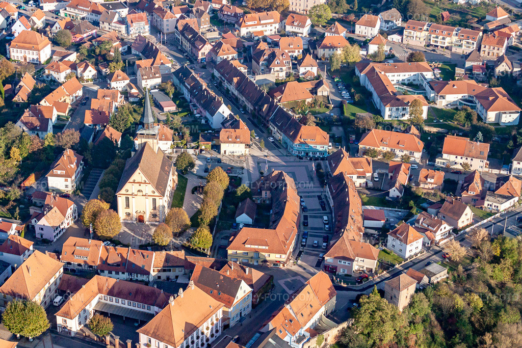 Aerial view: View of the town in the district Neulauterburg in Lauterbourg in the state Bas-Rhin, France.Photo: IMG_45954.jpg taken on 10/23/2011 by Werner Riehm/FLY-FOTO.comResolution of the original: 3730 x 2487 px