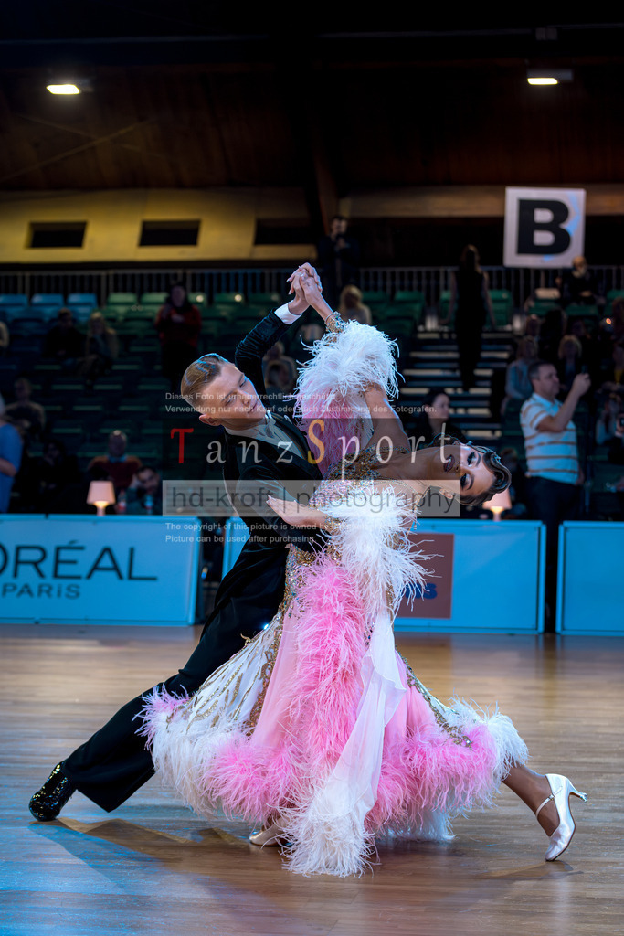 20251214_Baltic-Trophy_2735-2 | Tanzsportbilder, Standardtanz, Lateintanz, WDSF, DTV, LTVB, dancecomp, goc, hessen tanzt, blaues band der spree, walzer, tango, wiener walzer, slowfox, quickstepp, samba, rumba, cha-cha-cha, paso doble. jive, hd-kroft photography, turniertanzsport