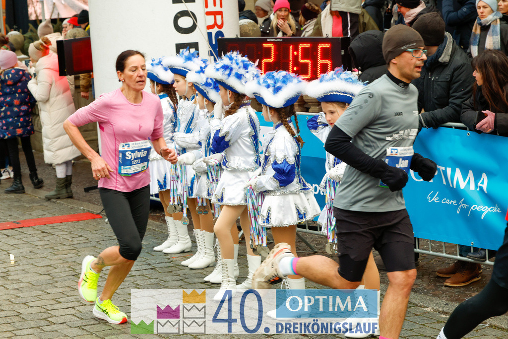 VR Bank Hauptlauf 10km | 40. Optima 3koenigslauf 2026 - Realisiert mit Pictrs.com
