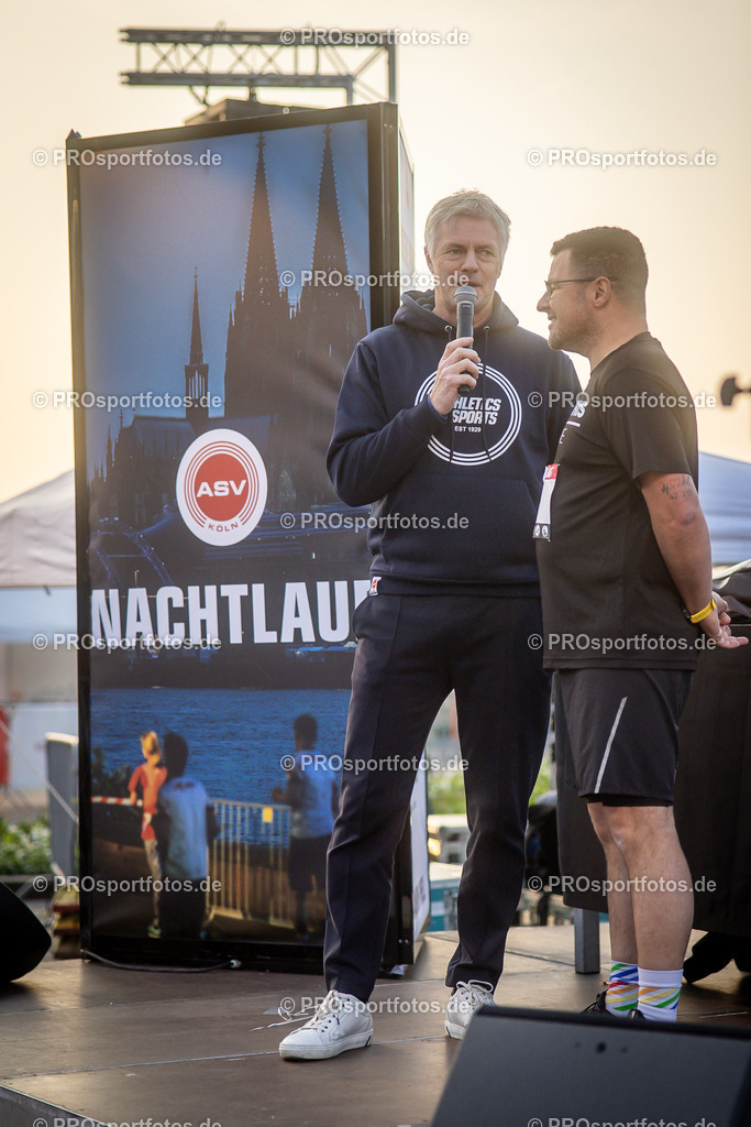 21. ASV Nachtlauf; Koeln, 08.05.24 | Impressionen vom 21. ASV Nachtlauf am 08.05.24 am Tanzbrunnen in Koeln. Foto: BEAUTIFUL SPORTS/Axel Kohring