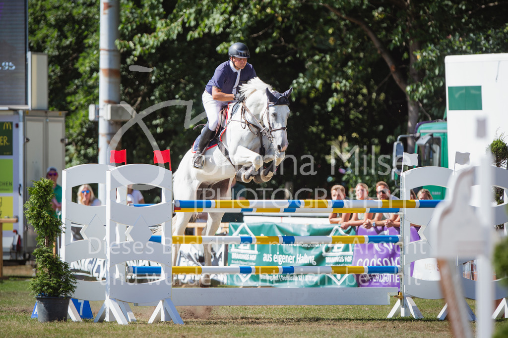 220717_LC_GroßerPreis-943 | Deine schönsten Turniermomente als professionelle Fotos! Entdecke hochwertige Pferdesport-Fotografie im Online-Shop. Jetzt Fotos finden & bestellen!