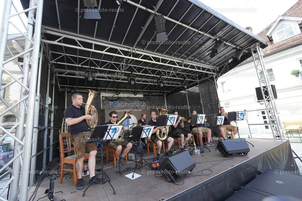 news-2023-Juli15-Marktfest_Reutte2-DSC01614 | Info aus dem Bezirk Reutte/Ausserfern Tirol sowie eine umfangreiche Bilddatenbank über die gesamte Region: Lechtal, Talkessel Reutte, Tannheimertal, Zwischentoren. Lech, Plansee, Zugspitze, Grenztunnel, B179, Fernpassstraße, Verkehr, Lawinen, Tradition, - Realisiert mit Pictrs.com