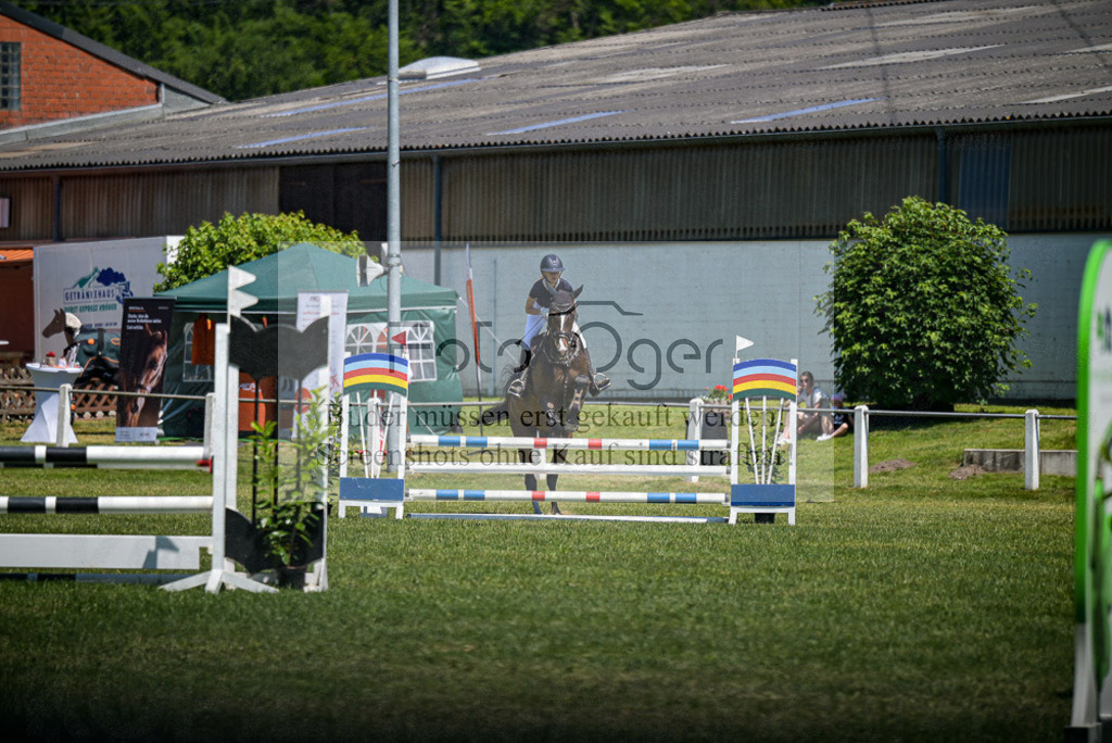 Reitturnier Voxtrup | Entdecke hochwertige Reitturnierfotos von Foto Oger. Professionell, emotional und authentisch – jetzt Lieblingsmomente im Shop bestellen.Deutschlandweite Turnierfotografie. - Realisiert mit Pictrs.com