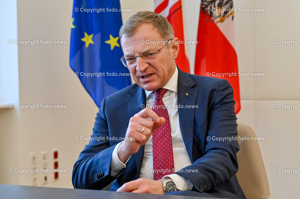 LH Thomas Stelzer (VP)_ 29.12.2022-11 | 29.12.2022, Landhaus Linz, AUT, LH Thomas Stelzer (VP), im Bild LH Thomas Stelzer (VP, Landeshauptmann Oberoesterreich)