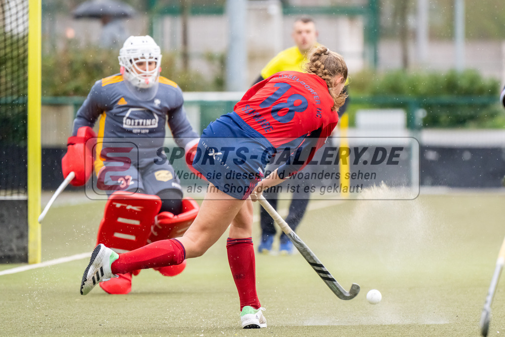 HK_20230401_106675 | 1. Bundesliga Damen Düsseldorfer HC - Harvestehuder THC  am 1.4.2023 DHC Düsseldorf, Düsseldorf , Sophia Schwabe ( Düsseldorfer HC #18 )