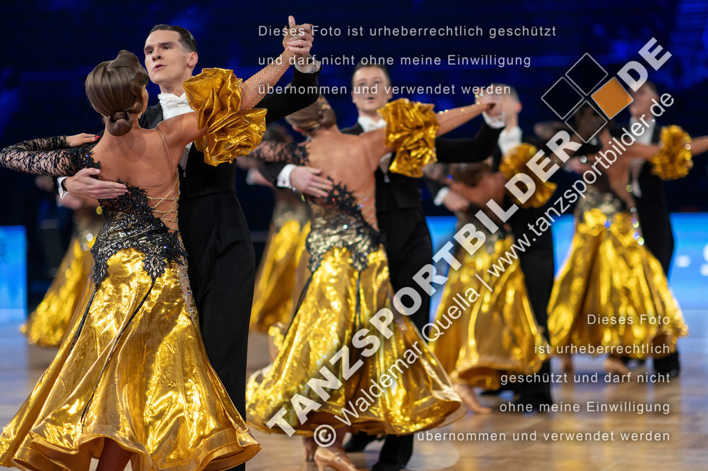 20251206-01033 | Hier finden Sie Tanz Bilder vom Latein und Standard Formationen tanzen. Sportbilder vom Tanzsport. Schöne Fotos und von Weltmeisterschaft, Europameisterschaft, Bundesliga, Regionalliga, Oberliga und Landesliga sowie von GOC Stuttgart, DanceComp, WM Bremen