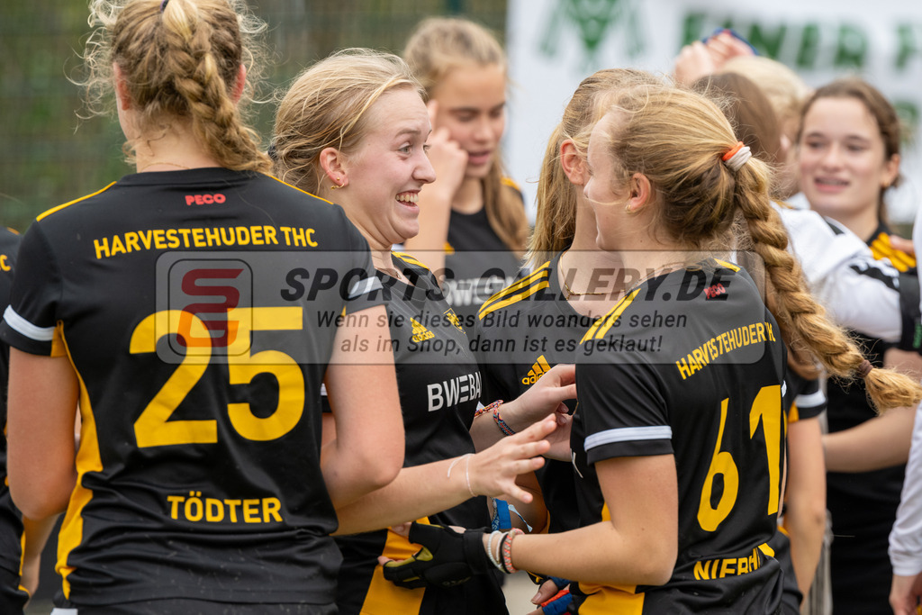 SFE_20231022_0220 | Deutsche Meisterschaft Weibliche U16 Finale Berliner HC - Harvestehuder THC am 22.10.2023 in Köln (Düsseldorfer Hockeyclub 1905 e.V.), Photo: Stephan Fehrmann 2023 (Sports-Gallery)