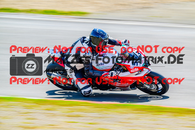 MaZZes_FotoMatrix_240717_6007705_2-110 | ROT