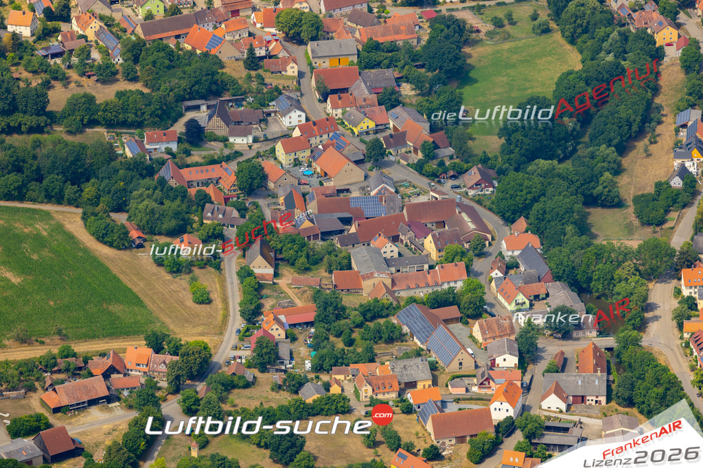 Aktuelles Luftbild von Equarhofen Simmershofen - Die Luftaufnahme wurde 2022 mittels UL-Flugzeug erstellt ( keine Drohne ) - hochauflösende Kamera-Systeme von  Canon -Beste Qualität - Für grossformatige Ausdrucke geeignet. Die Geschenkidee !