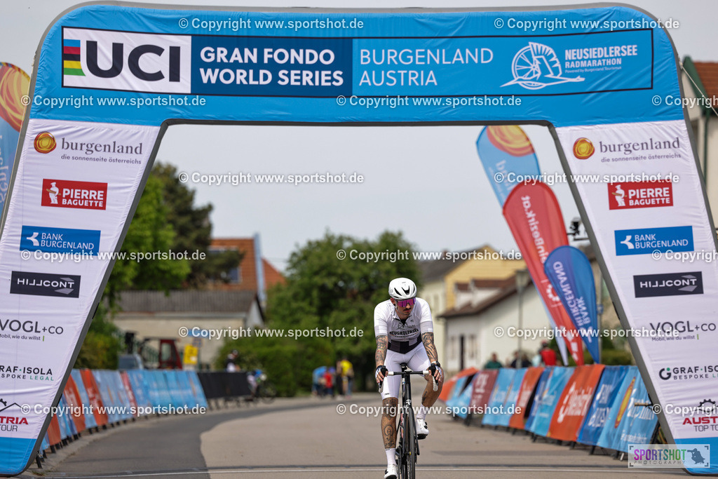VJ__9973 | Neusiedlersee Radmarathon 2026@sportshot_your_pictrs #yourpictures#roadtowm2029 #nrm #neusiedlerseeradmarathon #neusiedlersee #neusiedlerseetourismus #burgenland #mörbisch #nrm26 #burgenlandtourismus #voglundco #poweredbyburgenlandtourismus #radsport #rad #marathon #ucigranfondo #visitburgenland #ucigranfondoworldseries