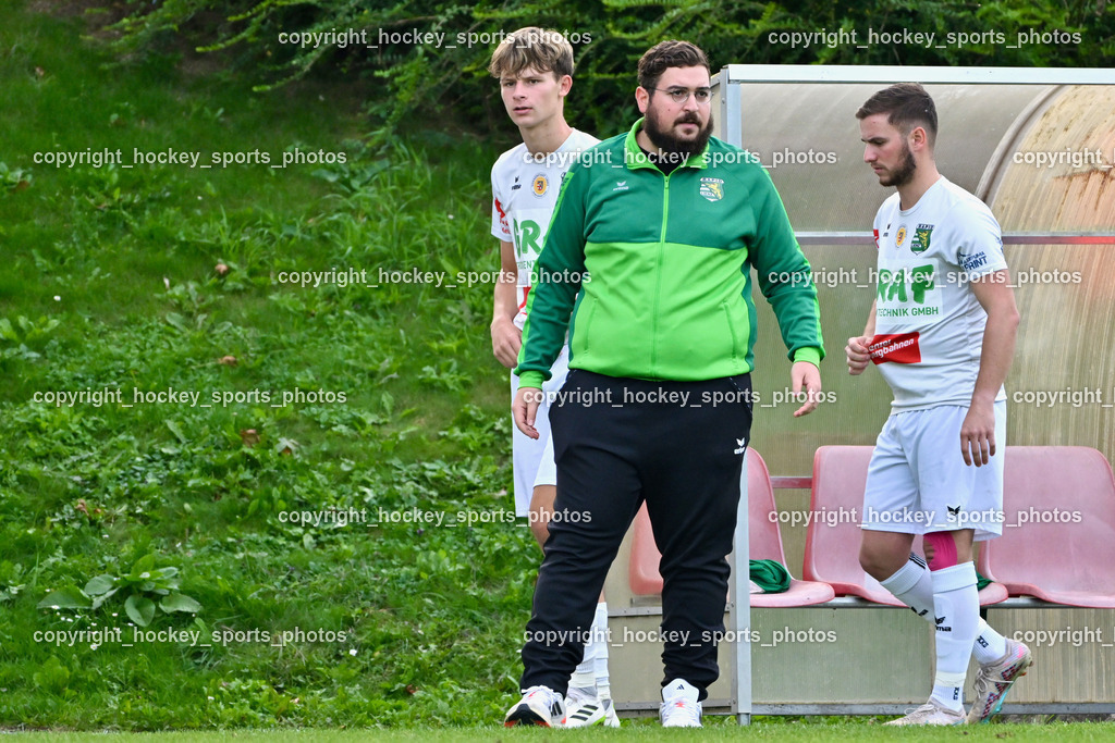 SC Landskron vs. Rapid Lienz | Headcoach Rapid Lienz Tolga Sarisaltik, #6 Jonas Huber Rapid Lienz, #7 Antonel Cabraja Rapid Lienz, SC Landskron vs. Rapid Lienz, SC Landskron vs. Rapid Lienz am 22.09.2024 in Villach (Sportanlage Landskron), Austria, (Photo by Bernd Stefan)