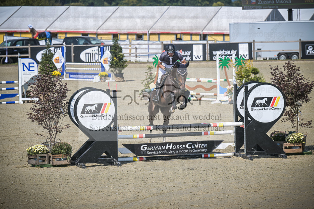 DOS_2800 | Entdecke hochwertige Reitturnierfotos von Foto Oger. Professionell, emotional und authentisch – jetzt Lieblingsmomente im Shop bestellen.Deutschlandweite Turnierfotografie. - Realisiert mit Pictrs.com