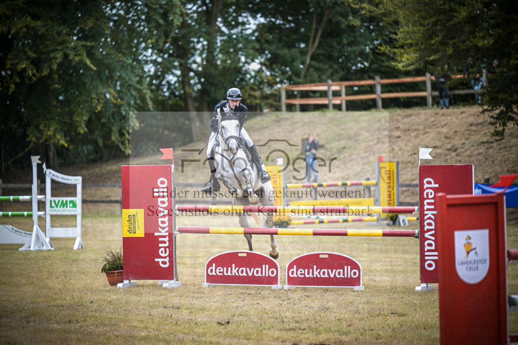 DOS_0607 | Entdecke hochwertige Reitturnierfotos von Foto Oger. Professionell, emotional und authentisch – jetzt Lieblingsmomente im Shop bestellen.Deutschlandweite Turnierfotografie. - Realisiert mit Pictrs.com