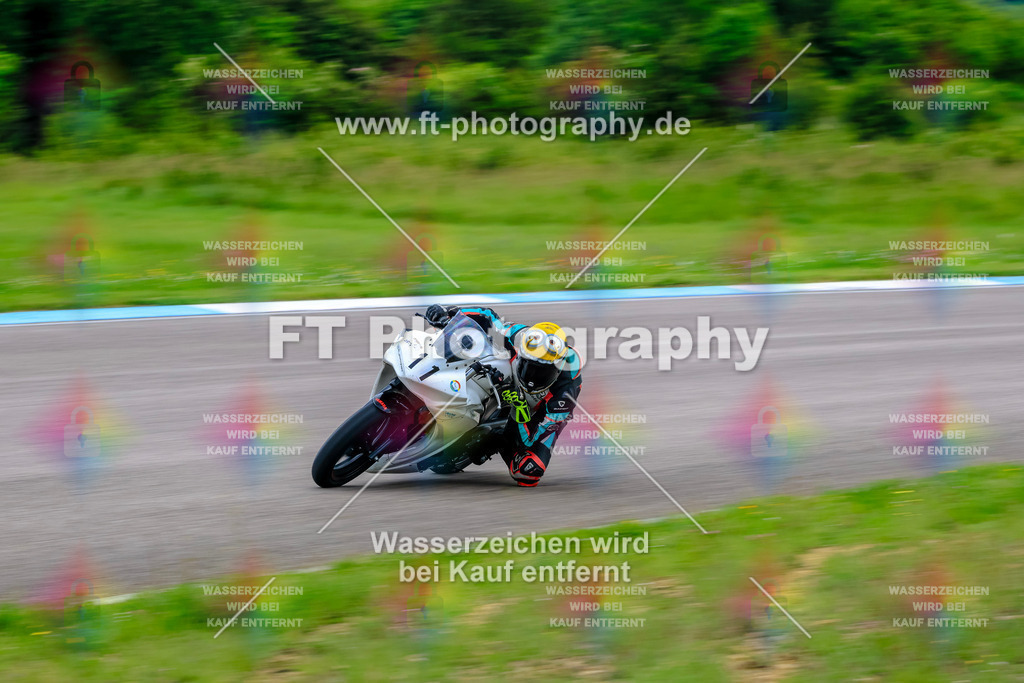 MotoTeam-3515 | Hier findet Ihr Bilder von Touristenfahrten auf der Nürburgring Nordschleife oder von anderen Veranstaltungen die ich besucht habe. Viel Spass beim Durch Schauen 