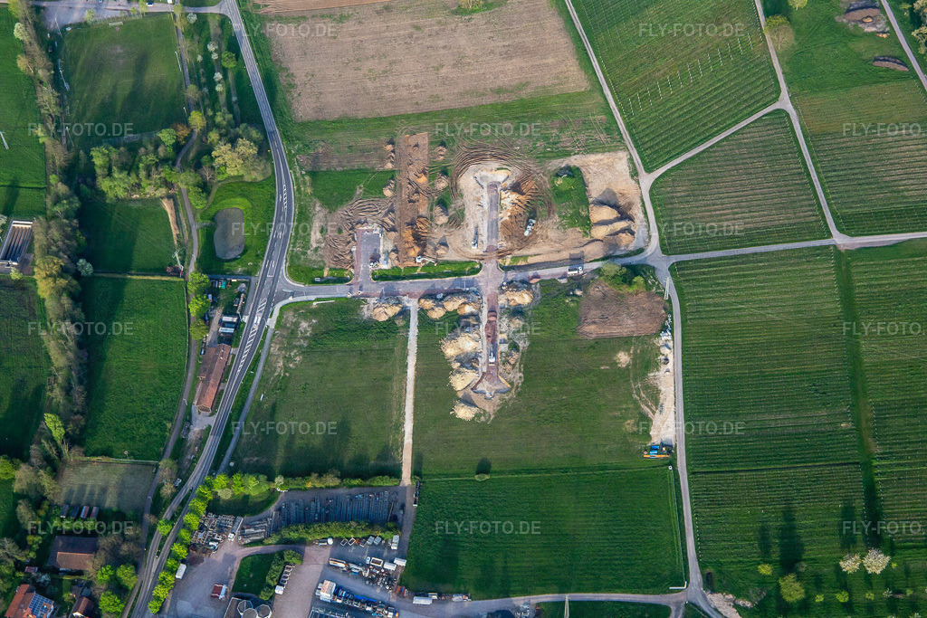 Erschliessung Gewerbegebiet Bahnhofstraße Ost | Luftbild: Erschliessung Gewerbegebiet Bahnhofstraße Ost in Klingenmünster im Bundesland Rheinland-Pfalz in Deutschland. Foto: IMG_140115.jpg vom 11.04.2024 durch ©2025 Werner Riehm fly-foto.de/copyright - Realisiert mit Pictrs.com