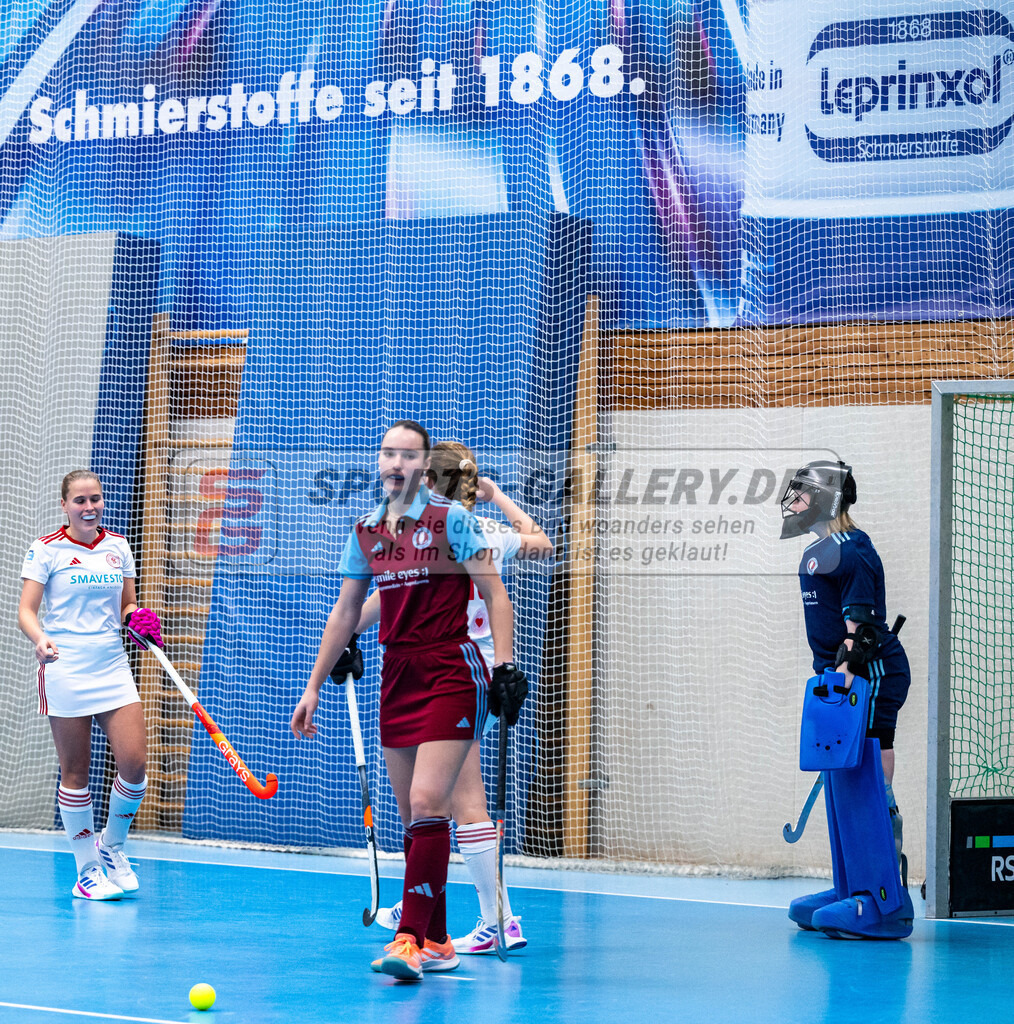 AKa BHC  Damen - UHC 8-2 4.1.25 LR-8039 | 04.01.2025, 