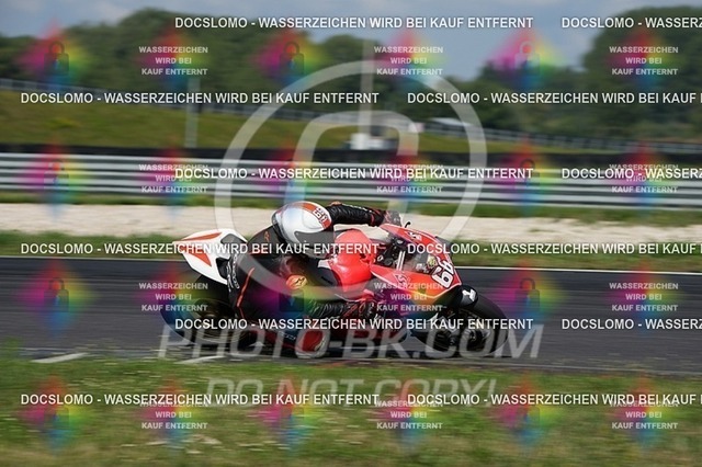 2025_07_19_PBK_25906 | Sportfotografie; SlowMotion; Video; Rennstrecke; Hafeneger; Speer; Racing; RSE; BMW; CBO; Trackday; Motorsportarena; Hockenheimring; Brno; Most; Barcelona; Valencia