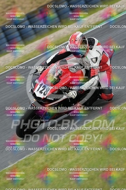 2025_05_29_PBK_16096 | Sportfotografie; SlowMotion; Video; Rennstrecke; Hafeneger; Speer; Racing; RSE; BMW; CBO; Trackday; Motorsportarena; Hockenheimring; Brno; Most; Barcelona; Valencia