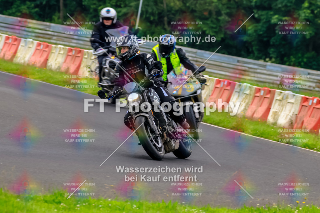 VBK-6814 | Hier findet Ihr Bilder von Touristenfahrten auf der Nürburgring Nordschleife oder von anderen Veranstaltungen die ich besucht habe. Viel Spass beim Durch Schauen 