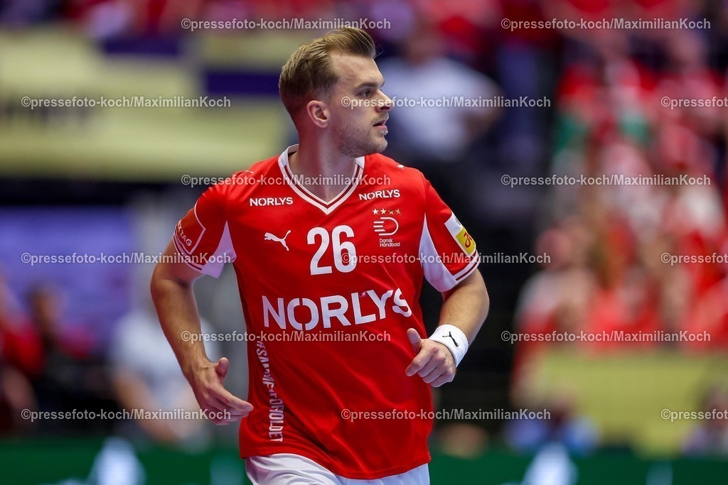 EHF20012602081 | 20.01.2026, Handball, Men's EHF EURO 2026, Dänemark - Portugal, Jyske Bank Boxen in Herning, Dänemark, Preliminary Round:  Johan a Plogv Hansen (Denmark #26) 