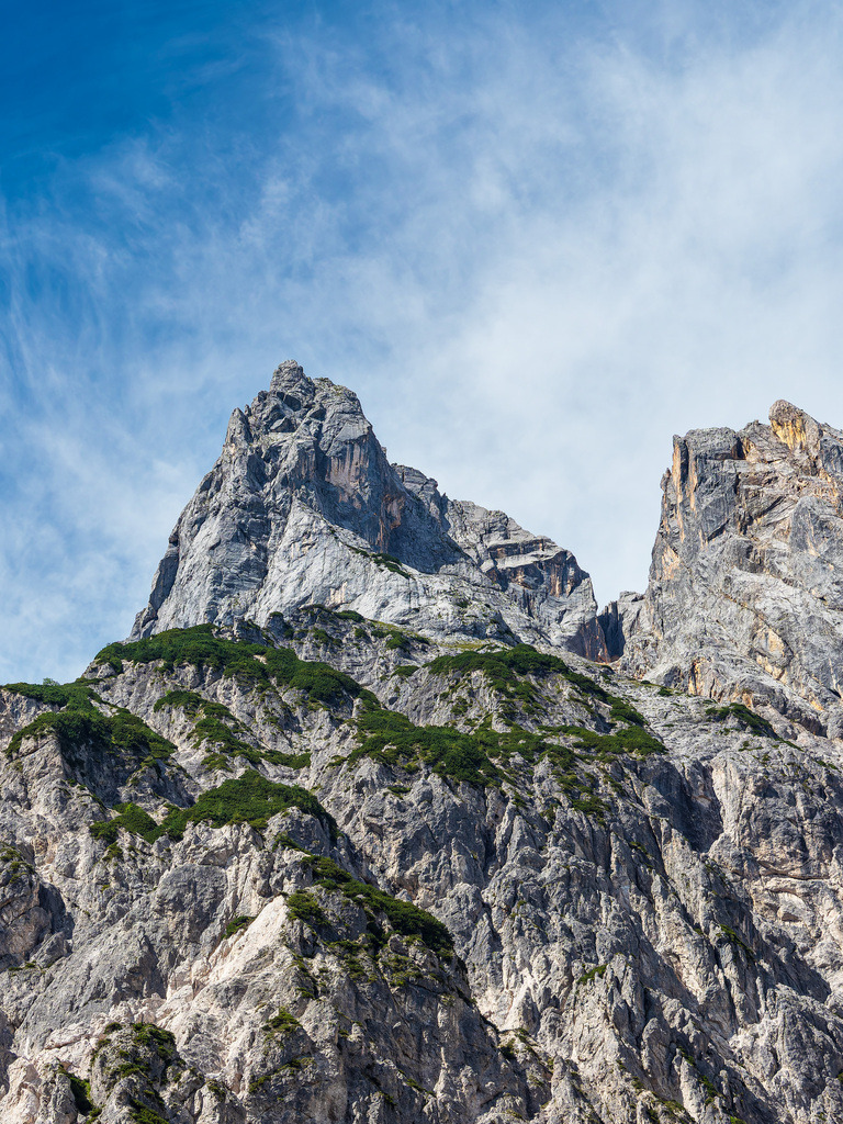Blick auf die Mühlsturzhörner im Berchtesgadener Land in Bayern | Blick auf die Mühlsturzhörner im Berchtesgadener Land in Bayern.