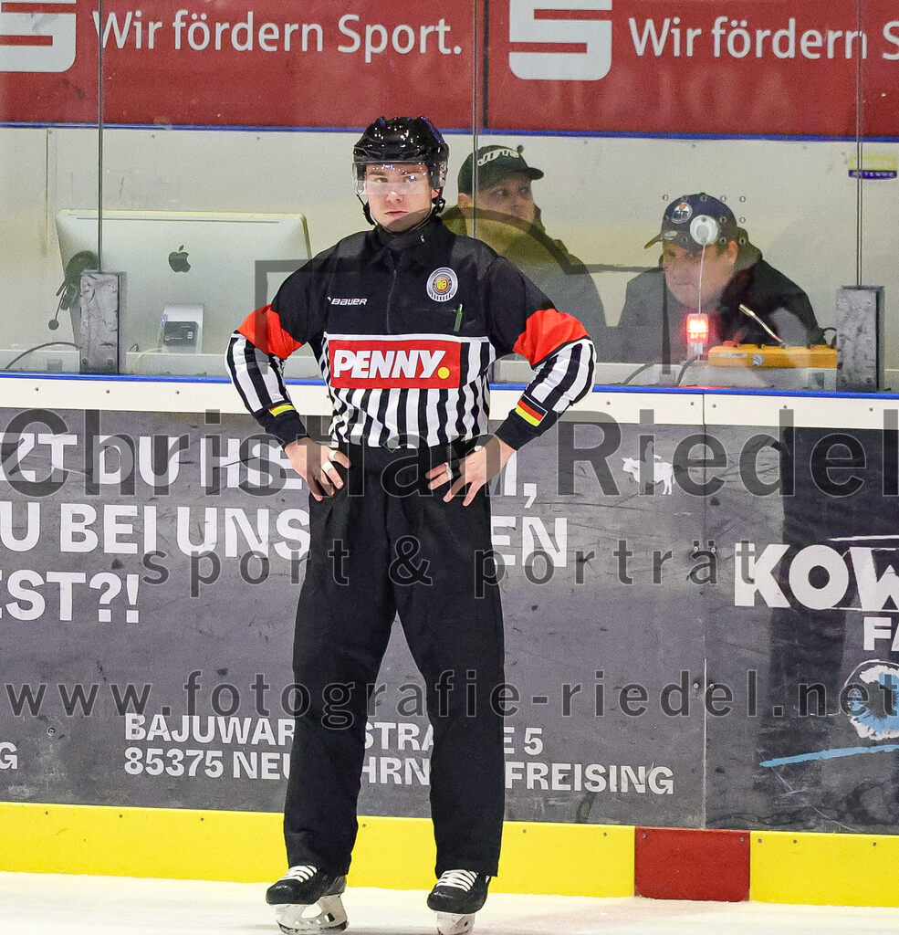 2025-10-24_122_TSV_Erding_gegen_Deggendorfer_SC | Erding, Deutschland, 24.10.2025:Eishockey, Oberliga Süd 2025 / 2026, 11. Spieltag, TSV Erding gegen Deggendorfer SC, Endergebnis: 2:4Foto: Christian Riedel / fotografie-riedel.net