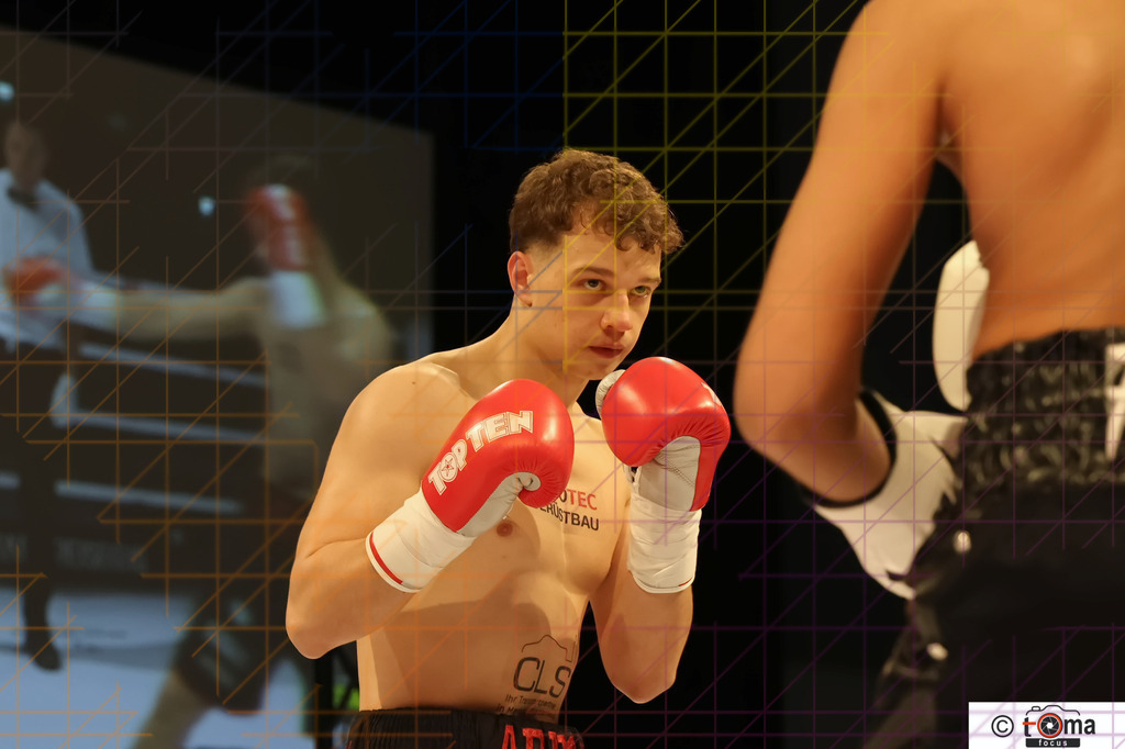 Faiz vs Arnold  25.04.2026 tomafocus Tb00106 | professionelle Sport- und Eventfotografie von Tomafocus – dynamische Bilder, emotionale Momente und hochwertige Aufnahmen für jeden Anlass. - Realisiert mit Pictrs.com