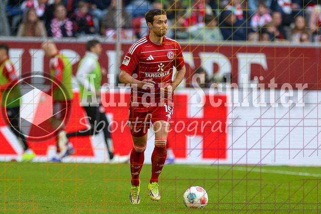22.03.2026, GER, Fussball, Herren, 2. BL, Saison 2025/2026, Fortuna Düsseldorf - Hertha BSC Berlin | Tim Oberdorf (Fortuna Düsseldorf) in Aktion am Ball, Einzelaktion 