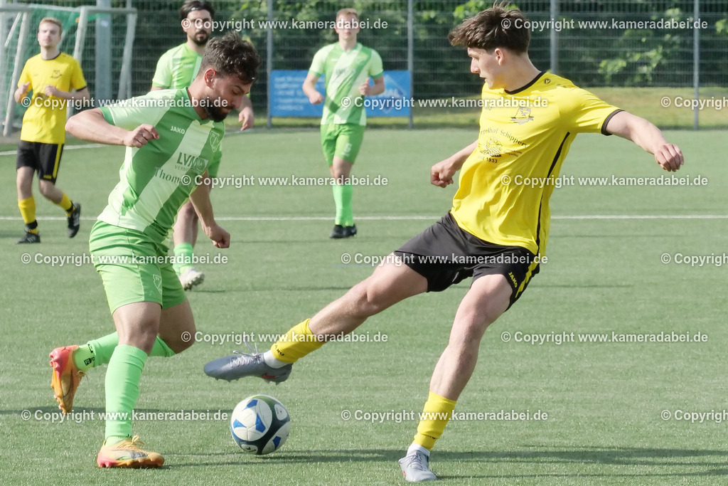 Fußball : Bezirksliga : SV 08/29 Friedrichsfeld - Borusia Veen am 10.05.2026 in Voerde Friedrichsfeld | Fußball : Bezirksliga : SV 08/29 Friedrichsfeld - Borusia Veen am 10.05.2026 in Voerde Friedrichsfeld - Realisiert mit Pictrs.com